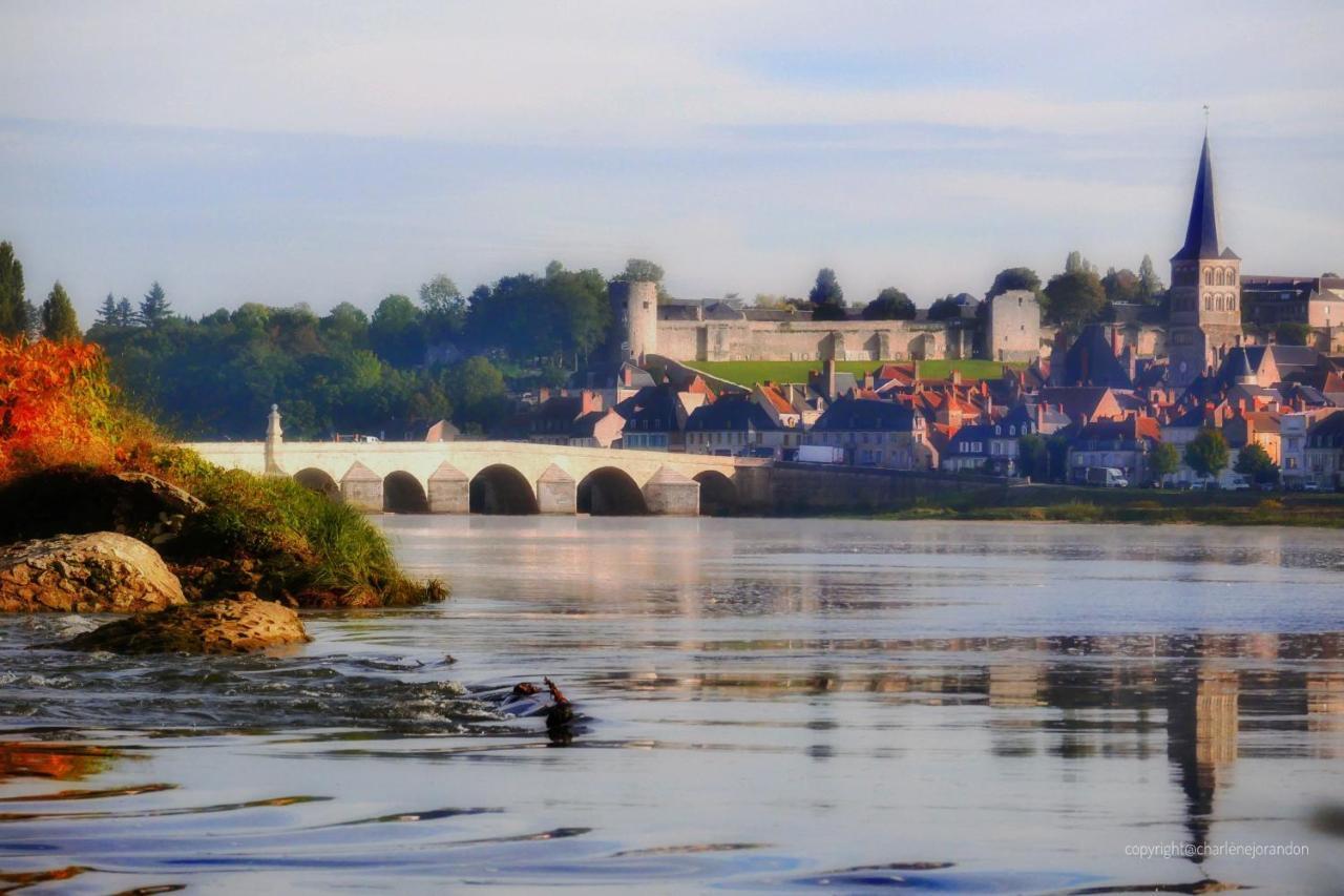 Larbrenville Gites Citadins En Centre-Ville Historique La Charité-sur-Loire Zewnętrze zdjęcie